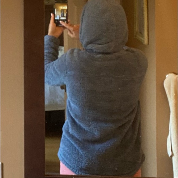 RBX Fuzzy Sherpa Hoodie with Rose gold half zipper with beautiful details - Picture 5 of 7